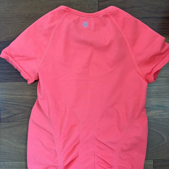 Bundle of 2 Athleta tops - Picture 2 of 7